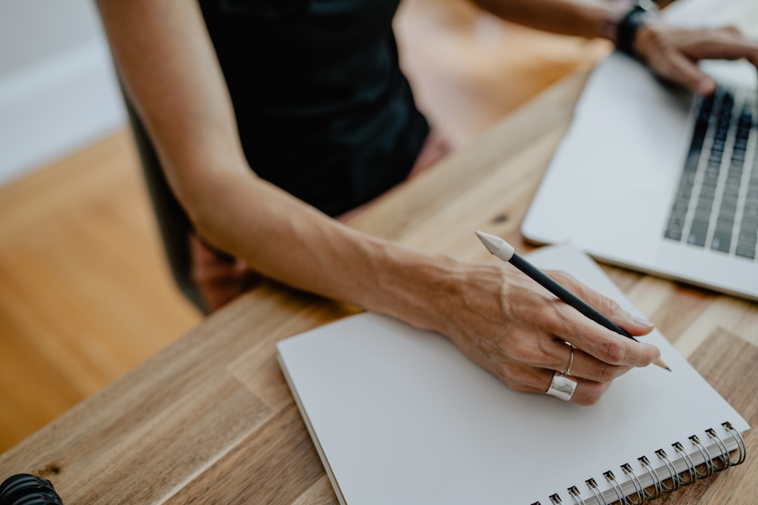 Featured image for: AI writing tool for bloggers