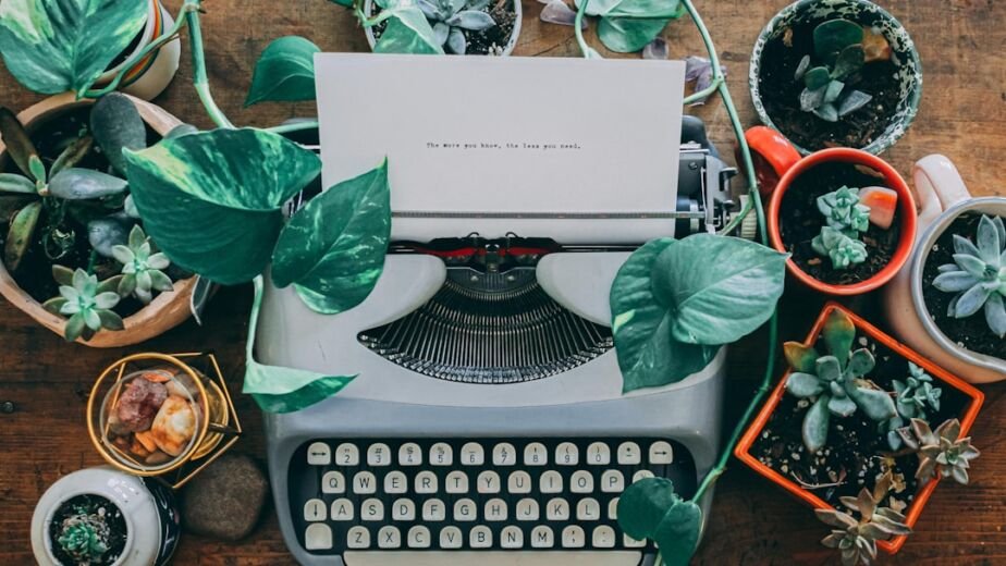Featured image for: AI writing tool for bloggers