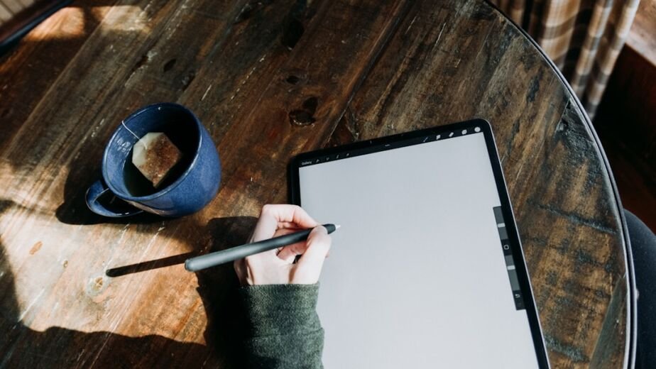 Featured image for: AI writing tool for bloggers